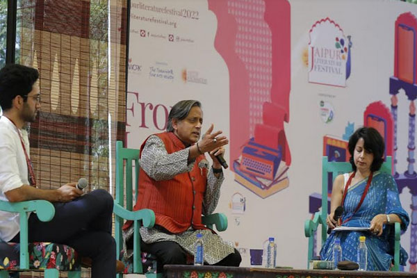 On the third day of the Jaipur Literature Festival, the pink city of Jaipur witnessed multicolored sessions. - Jaipur News in Hindi