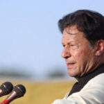 Whispers that Imran may target & even sack COAS Bajwa - World News in Hindi