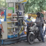 Petrol, diesel prices raised again for 2nd consecutive day - India News in Hindi