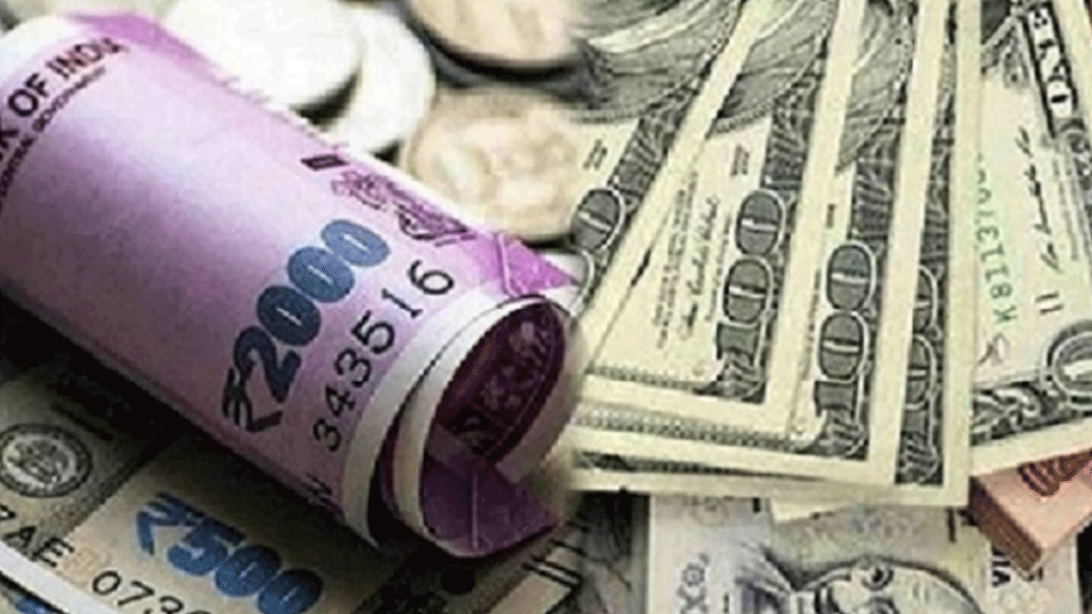 Rupee-Dollar |  The rupee rose by 20 paise against the US dollar in early trade.  Navabharat
