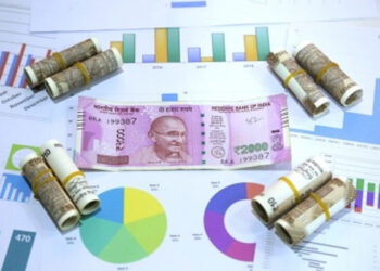 Inflationary woes to maintain pressure on rupee - India News in Hindi