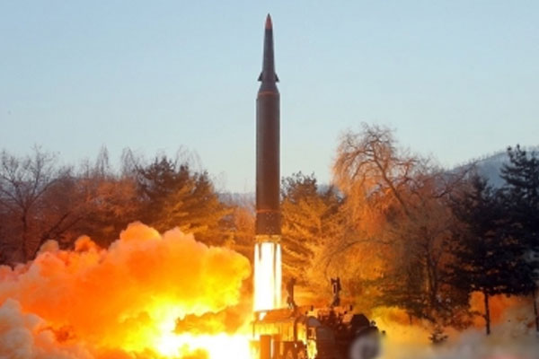 South Korea claims North Korea failed missile test - World News in Hindi