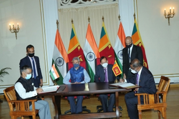 Sri Lanka-India sign MoUs for defence, economic, education, religious cooperation - World News in Hindi