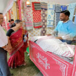 Supreme Court Judge MR Shah visited the Haat Bazaar in Bikaner House - Jaipur News in Hindi
