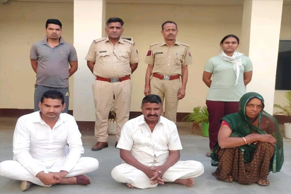 Three smugglers arrested with 4 kg opium, two cars seized - Hanumangarh News in Hindi