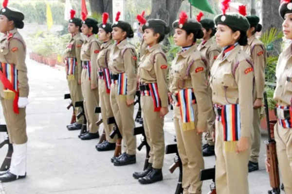 Tripura: 6,000 students from 95 schools became NCC cadets, 2,500 girls also included - Delhi News in Hindi