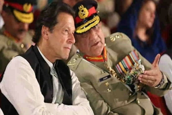 Trump card has nothing to do with army: Imran Khan - World News in Hindi
