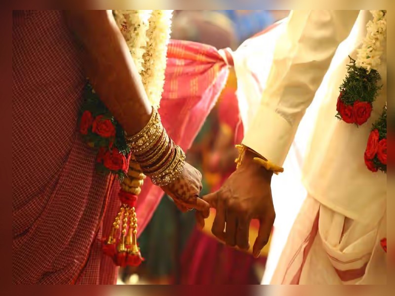 Vastu Tips: विवाह में आ रही अड़चनें? जल्द शादी करने में मदद करेंगे ये वास्तु टिप्स