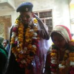 Video: A unique welcome to the soldier in Gwalior: जाने कैसे किया पत्नी ने रिटायर होकर आए फौजी पति का स्वागत