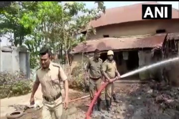 Violence after Trinamool leader murder in West Bengal, 10 killed by burning alive - Kolkata News in Hindi