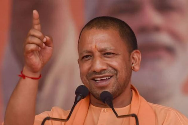 MLAs reached Chief Minister residence before Yogi Adityanath swearing-in, speculation intensified for ministerial post - Lucknow News in Hindi