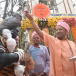 Yogi participated in the procession of Lord Narsingh, said the people chose the nationalist government - Gorakhpur News in Hindi