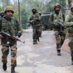 3 soldiers, civilian injured during encounter at Baramulla in J&K - India News in Hindi