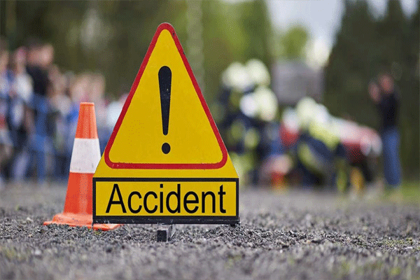 3 youths died in a motorcycle accident in Bihar - Patna News in Hindi