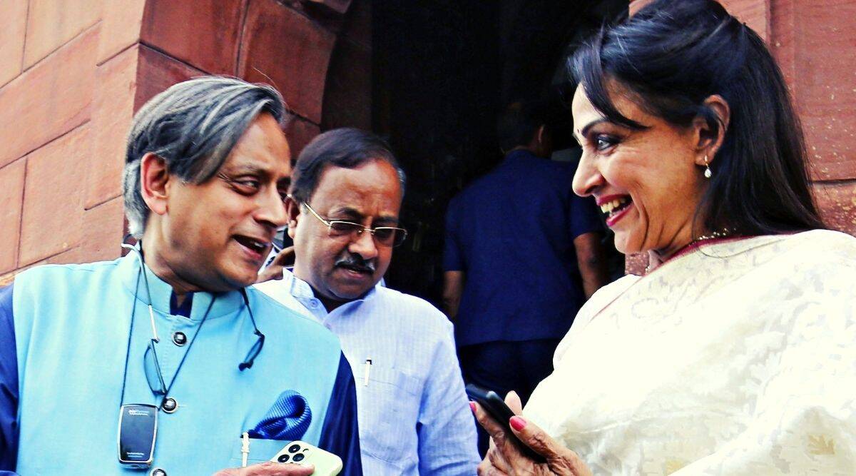 Hema Malini , Shashi Tharoor