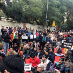 Demonstration of Kashmiri Pandits at Jantar Mantar, demand for setting up of SIT and hanging the culprits - Delhi News in Hindi