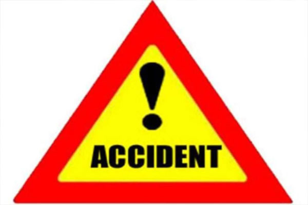 Four killed in Telangana road accident - Hyderabad News in Hindi