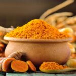 skin care tips,skin benefits of turmeric pack,how to use turmeric for skin whitening