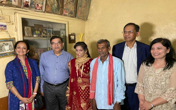 Ashok Bhatt, a resident of America, is getting the royal wedding of the tribal girl of Dungarpur done. - Dungarpur News in Hindi
