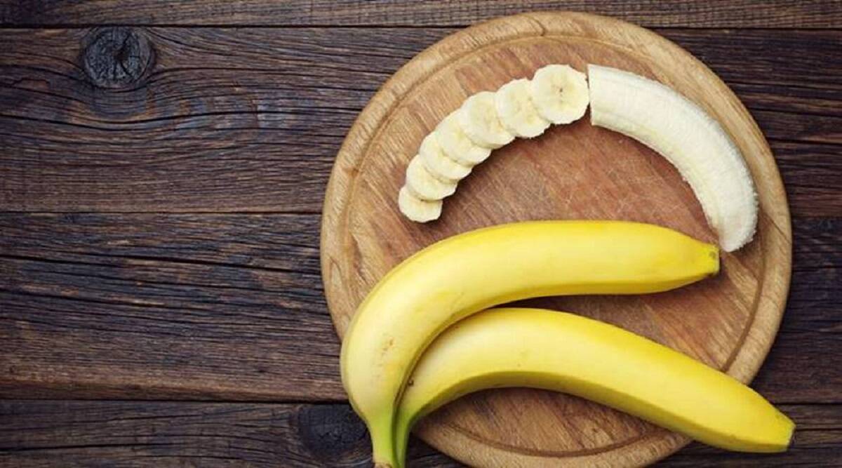 Banana peel very beneficial for the skin know this before throwing dustbin