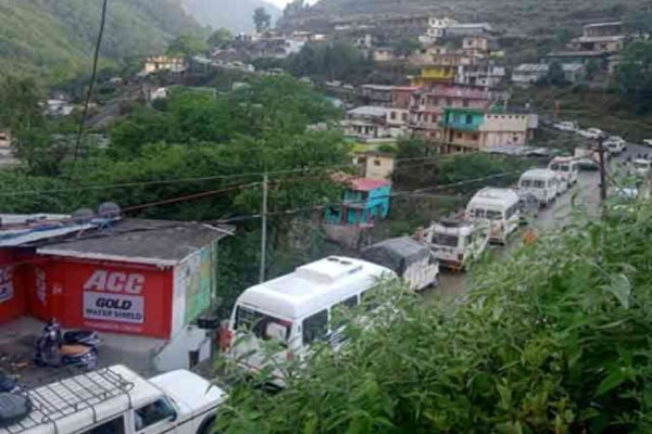 Chardham Yatra: Transport department arbitrariness sent buses longer than the standard. - Dehradun News in Hindi