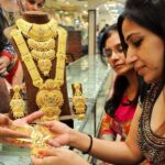 Gold prices fall, know latest rate