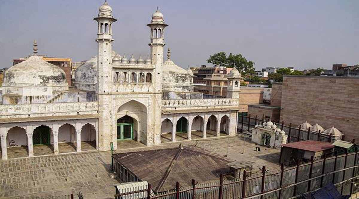 Gyanvapi Mosque: In which mosque are the pictures of gods and goddesses found - Amish Devgan started asking, Muslim panelists said - if Aurangzeb had to be broken, Nandi ji would have been broken too