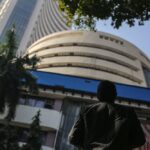 Heavy fall in stock market, loss of 6 lakh crores to investors