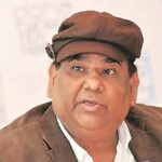 Satish Kaushik bashes out on airlines for took fair and offer seat to another passenger