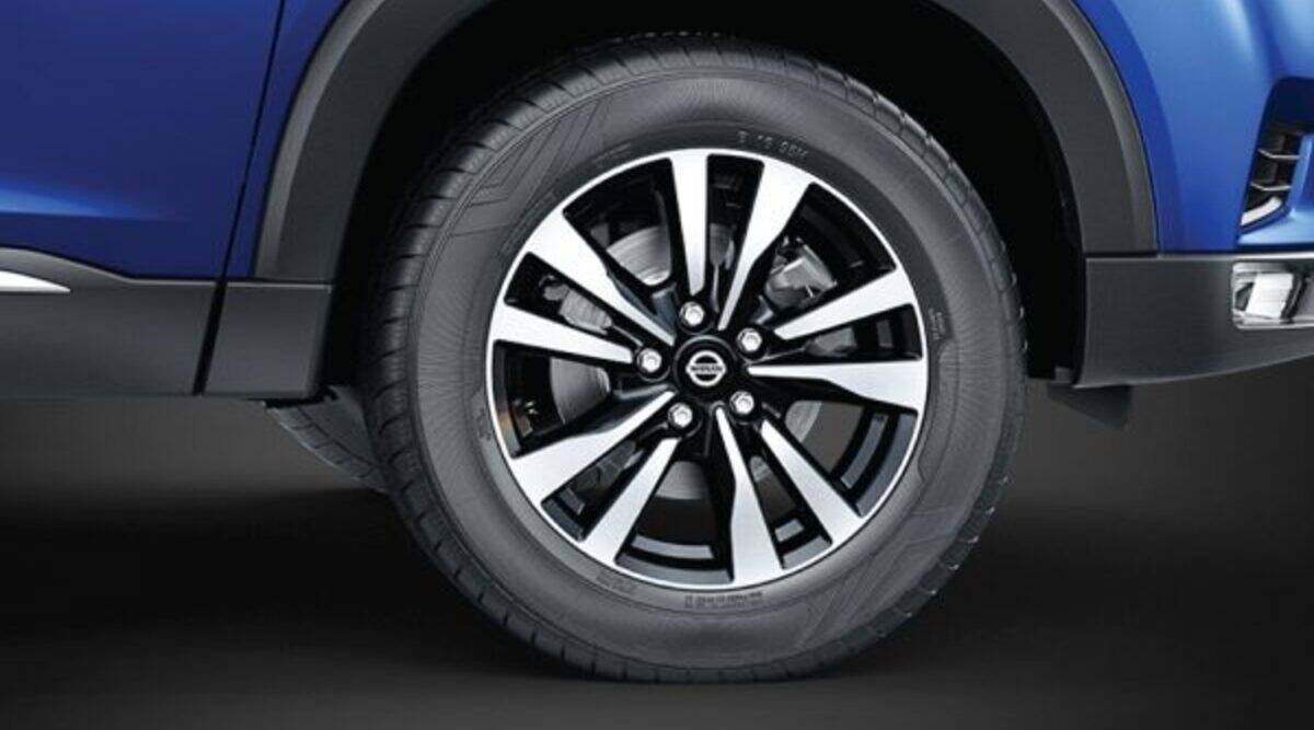 Top 3 SUVs Under 10 Lakh Maruti S Cross Nissan Kicks Hyundai Creta Know Full Details - Top 3 Mid Range SUV