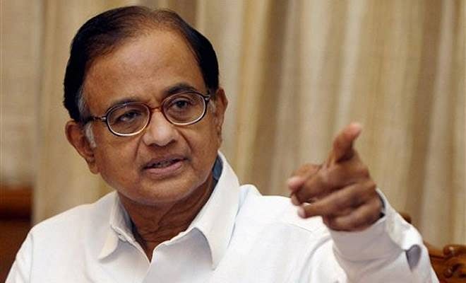 P Chidambaram heckled outside Calcutta High Court by lawyers for opposing Congress WB President PIL