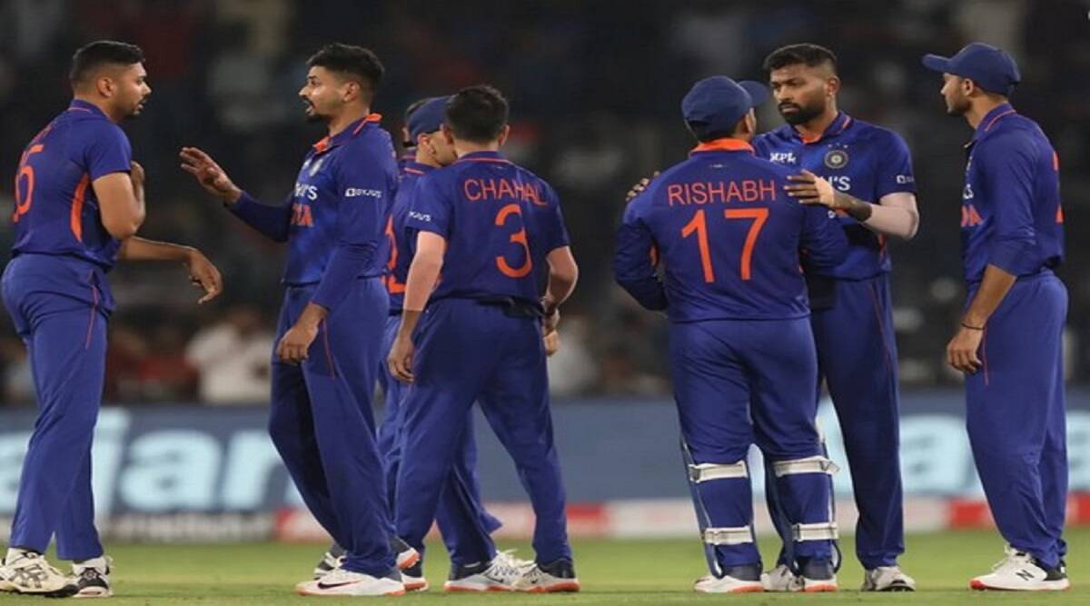 IND vs SA T20 Live Score: India vs South Africa 3rd T20I News Updates in Hindi - IND vs SA Live Score: Team India got its first blow, Rituraj Gaikwad out, know live score here