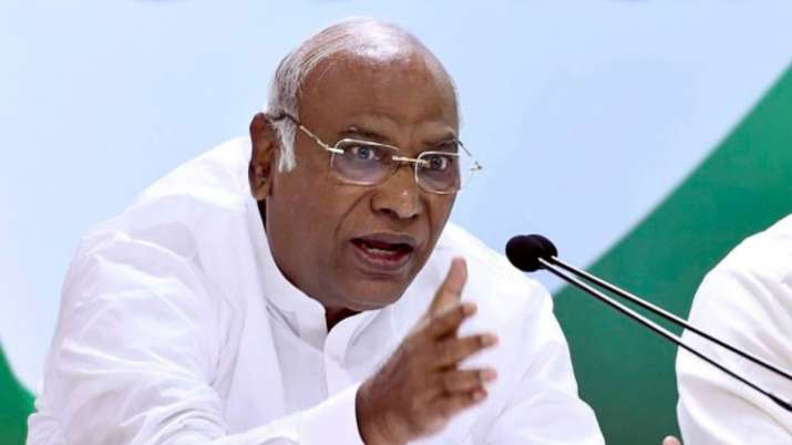 Congress Protest in Support of Rahul Gandhi Mallikarjun Kharge said this is nothing but politics