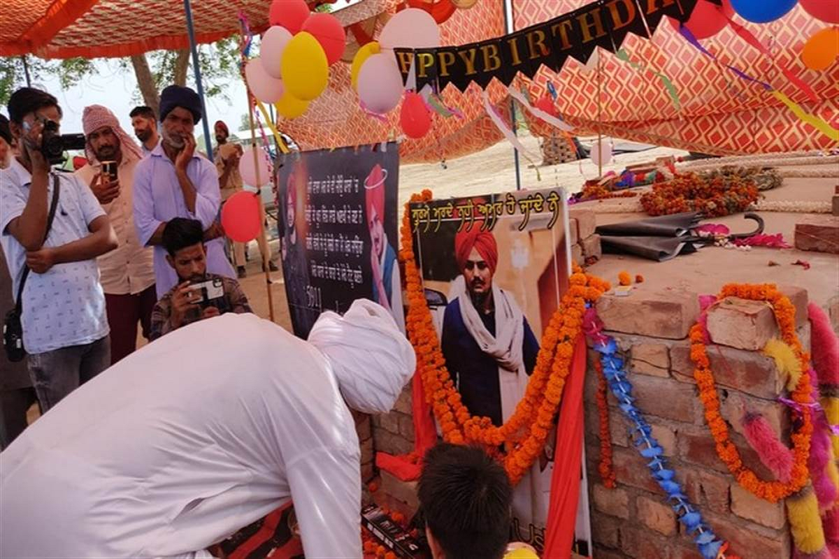 A grand event took place in the village on the birthday of Moosewala, Sadiq, who came from Pakistan, also came to pay tribute with his brother who had been separated for 70 years