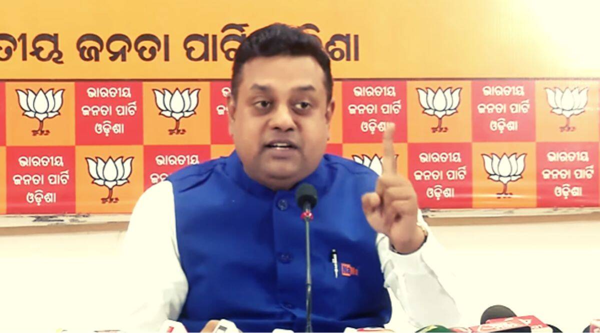 BJP spokesperson Sambit Patra statement on Mahatma Gandhi vs Gandhi Pariwar Nupur Sharma case - Wherever Bapu will be, his soul will be hurt that how fake Gandhi is insulting- BJP's statement, people said - you are also Nupur didi.. .