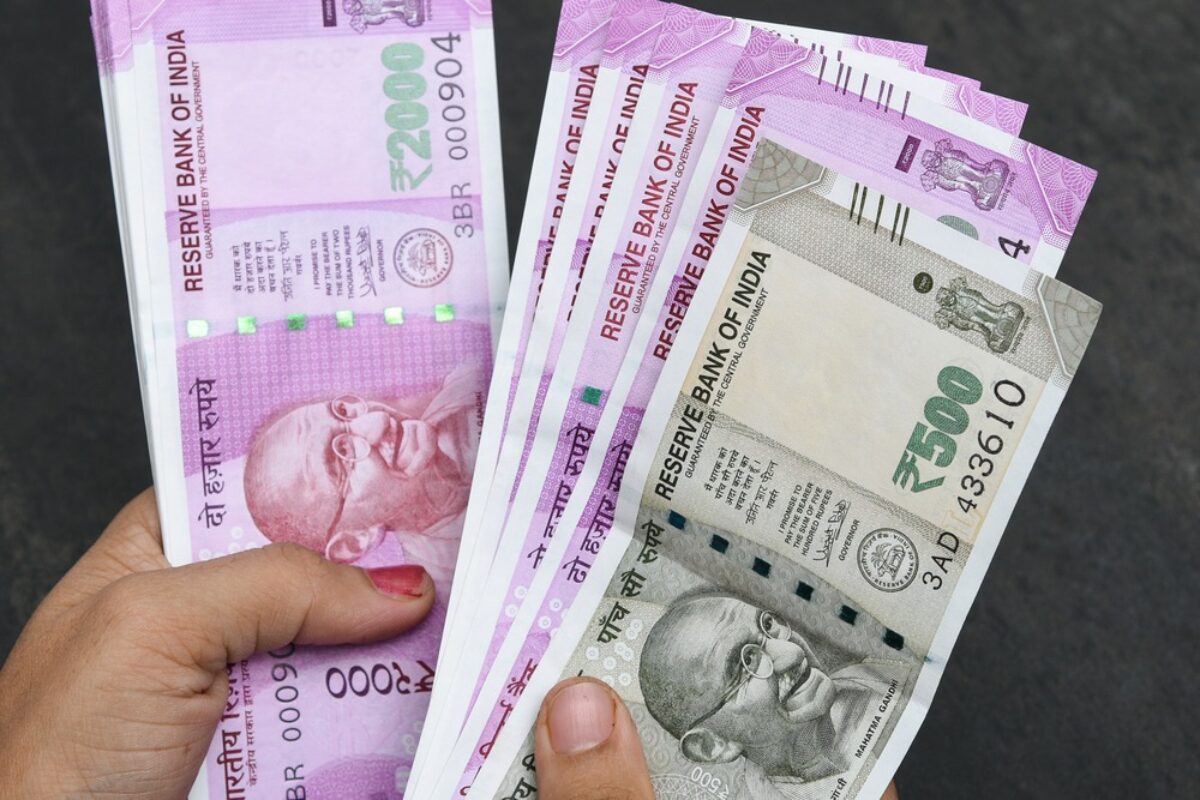 Central government employees will get Rs 30,000 more in addition to salary