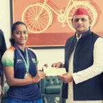 Gorakhpur Girl Aditya Yadav winning gold medal in badminton on brazil deaf olympics Akhilesh Yadav tweet CM Yogi