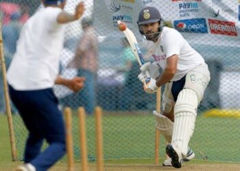 IND vs ENG BCCI not in hurry to announce captain as Rohit Sharma tested COVID Positive Mayank Sharma may fly to England
