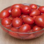 Kidney problems can be caused by eating tomatoes can cause bloating
