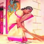 Murmu sweeps the temple before traveling to Delhi