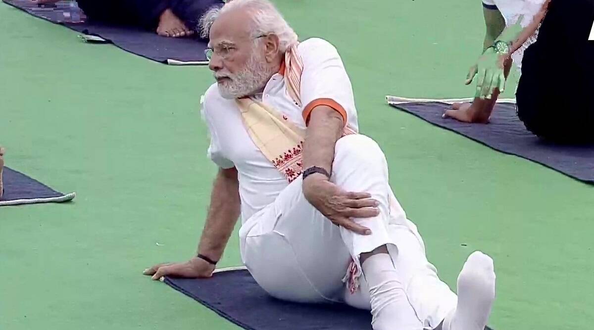 PM Modi did yoga at Mysore Palace Ground know how is celebrated in other countries of world