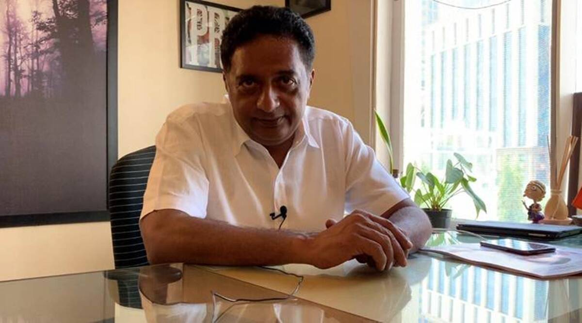 Prakash Raj reacts on kailash vijayvergiya and kishan reddy statement on Agnipath scheme--How else will youth react to such statements?  Film actor taunted by sharing statement of BJP leaders on 'Agniveer'