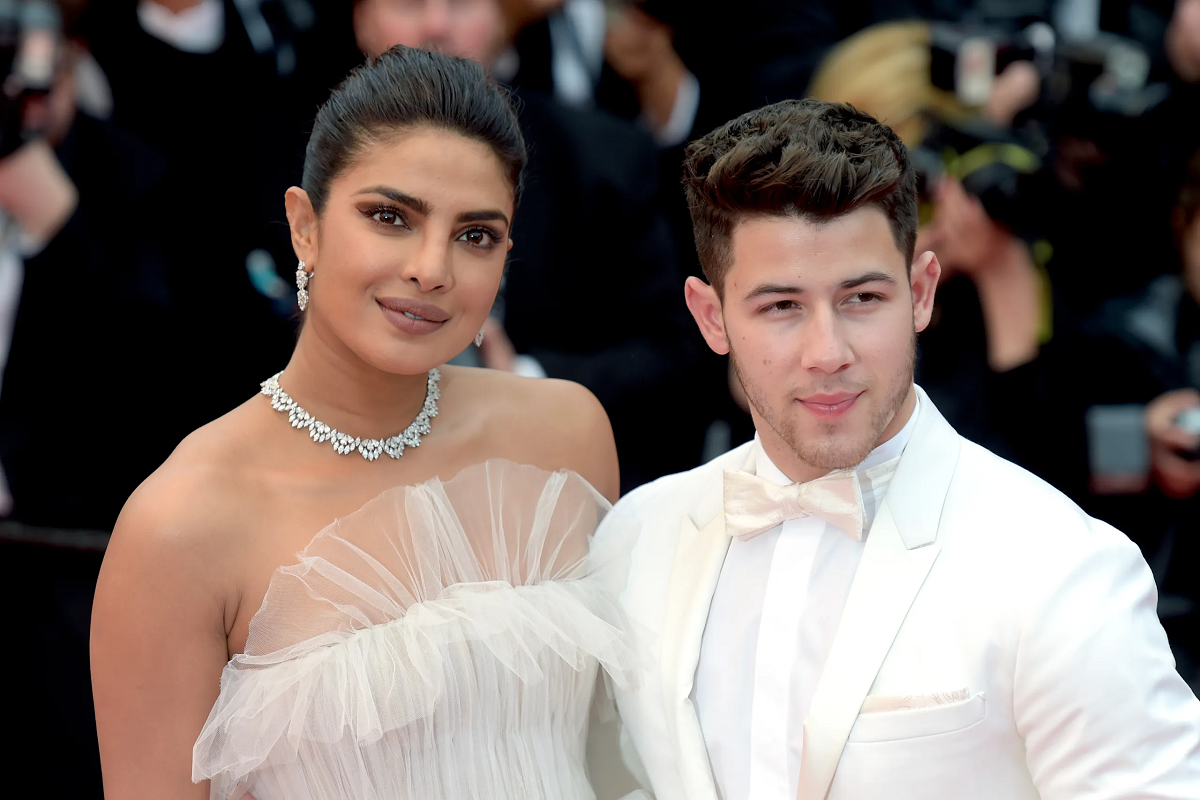 Priyanka showed the first glimpse of her daughter Malti, the adorable bonding between father and daughter