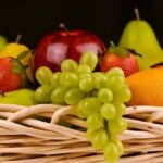 Should you eat fruits at night Know when to eat fruits and when to avoid from experts  Know from experts when to eat fruits and when to avoid