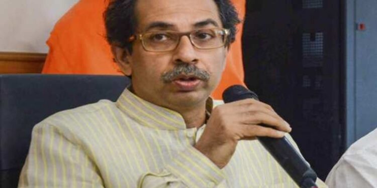 Uddhav's emotional card also did not work, 6 more MLAs reached Assam overnight, Even Uddhav's emotional card did not work, 6 more MLAs reached Assam overnight