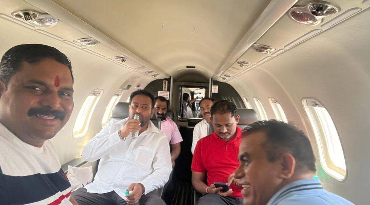 maharashtra crisis chartered planes on which MLAs travel how much it costs