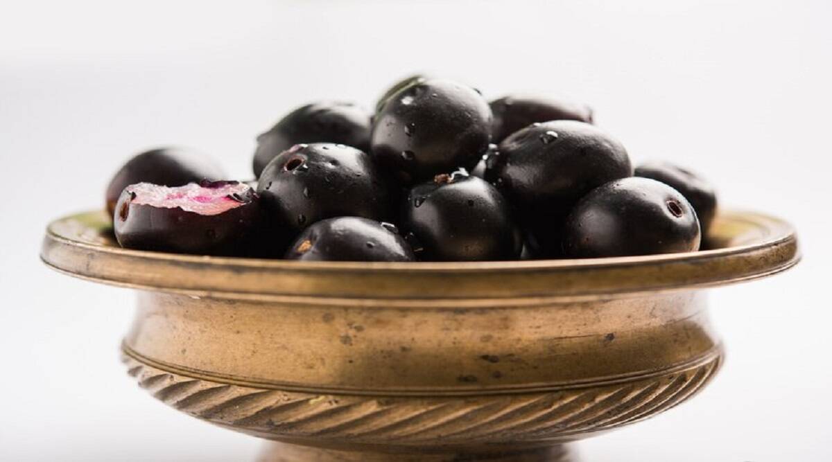 Amazing benefits of Jamun for diabetes control, Know How Jamun Seeds Can Help With sugar Management-Diabetes Diet: Do Jamun and its Seeds Control Blood Sugar?  Know how much to eat right