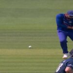 IND vs ENG See how Rohit Sharma relocates his elbow during India vs England 2nd ODI - Amazing, Incredible, Unimaginable;  Physio's job in danger due to this talent of Rohit Sharma, see VIDEO