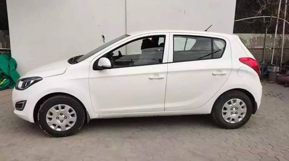 Second hand Hyundai i20 under 2 lakh Read offer and full details of car