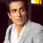 Why are people touching Sonu Sood's feet, a long line outside the house to get a glimpse
